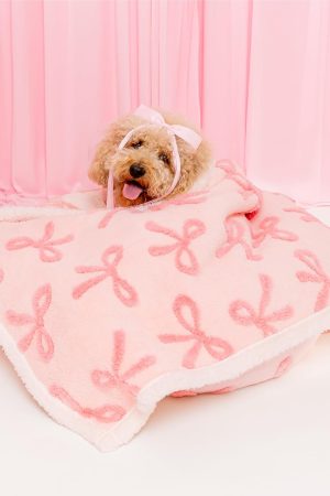 Waterproof puppy blanket for small dogs