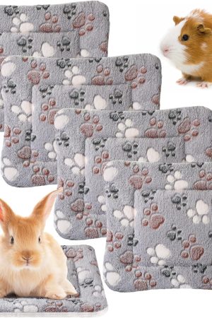 Mat for cats, dogs, and small animals (guinea pigs)